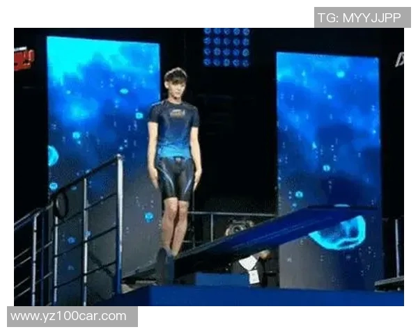 跳水失败瞬间的搞笑瞬间与勇敢尝试的真实写照